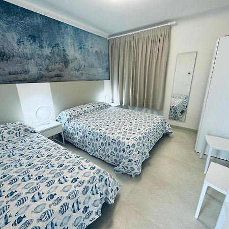 App4Rent Villa Zanetti - Appartamenti Con Spiaggia Privata Frontemare Lido di Jesolo Exterior foto